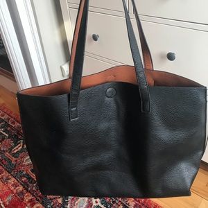 Reversible tote bag